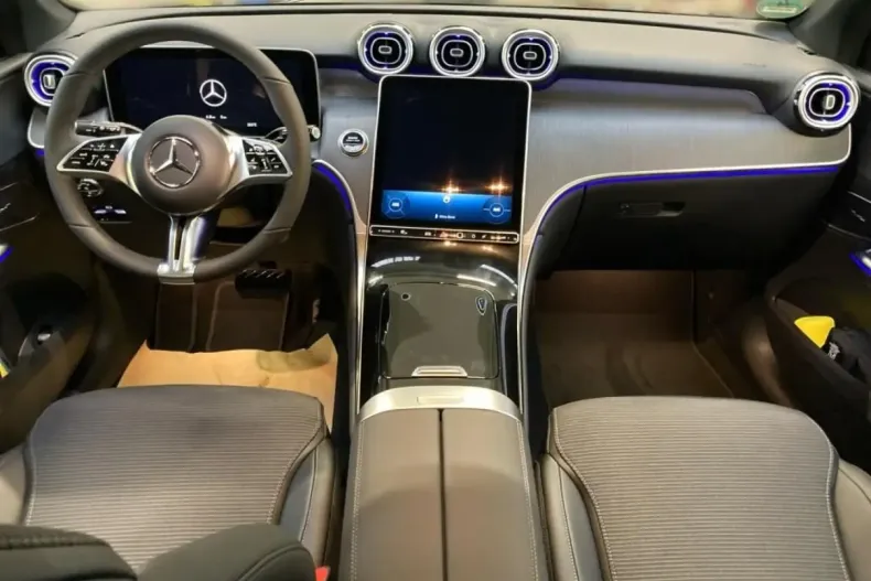 Mercedes-Benz GLC 200 din 2024 cu 19.900 km - oferta MER105821 - foto 9