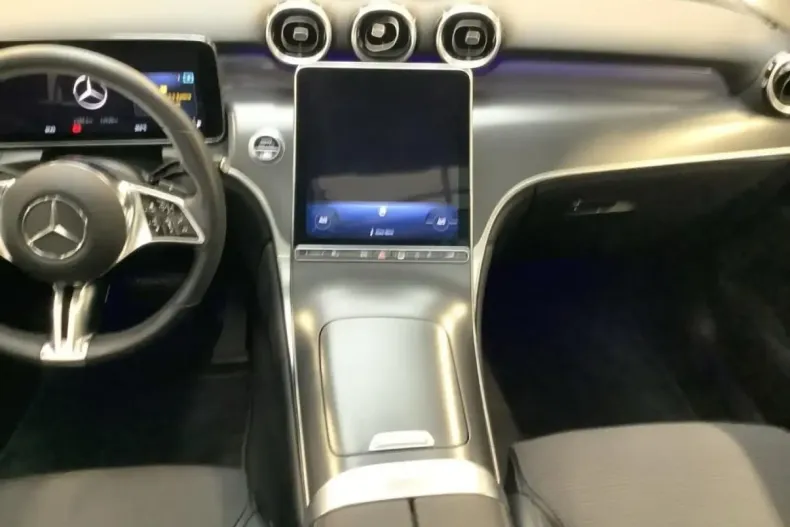 Mercedes-Benz GLC 220 din 2023 cu 13.589 km - oferta MER105822 - foto 13