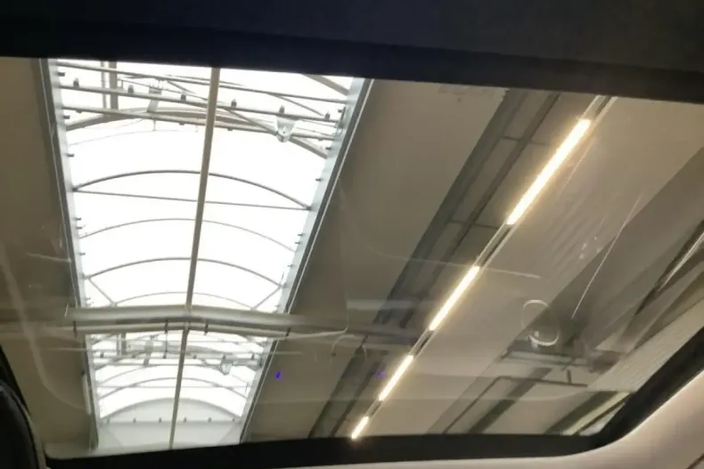 Mercedes-Benz GLC 220 din 2023 cu 13.589 km - oferta MER105822 - foto 18