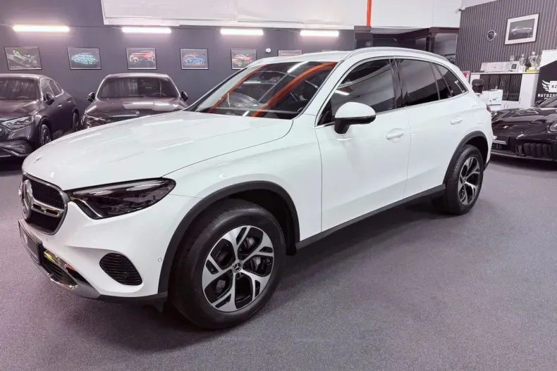 Mercedes-Benz GLC 300 din 2023 cu 42.000 km - oferta MER105824 - foto 2