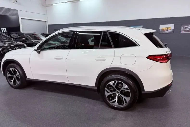 Mercedes-Benz GLC 300 din 2023 cu 42.000 km - oferta MER105824 - foto 8