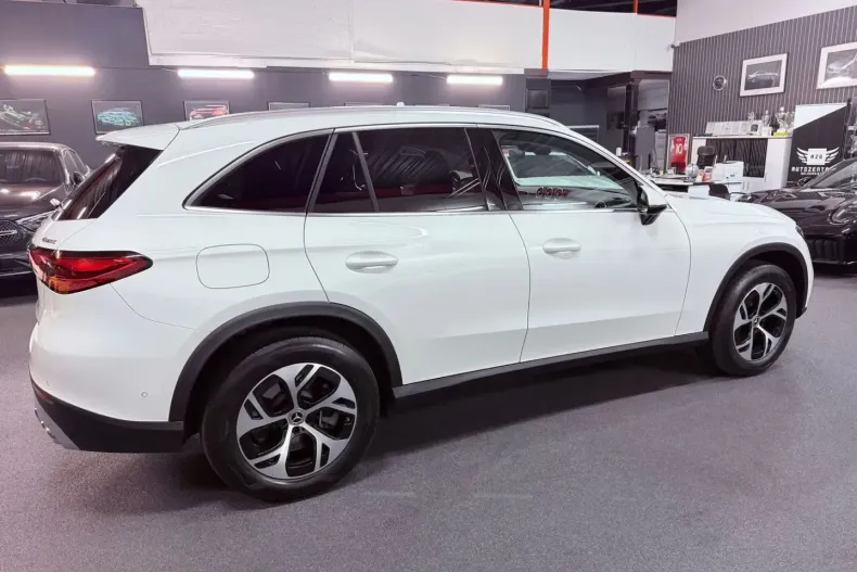 Mercedes-Benz GLC 300 din 2023 cu 42.000 km - oferta MER105824 - foto 12