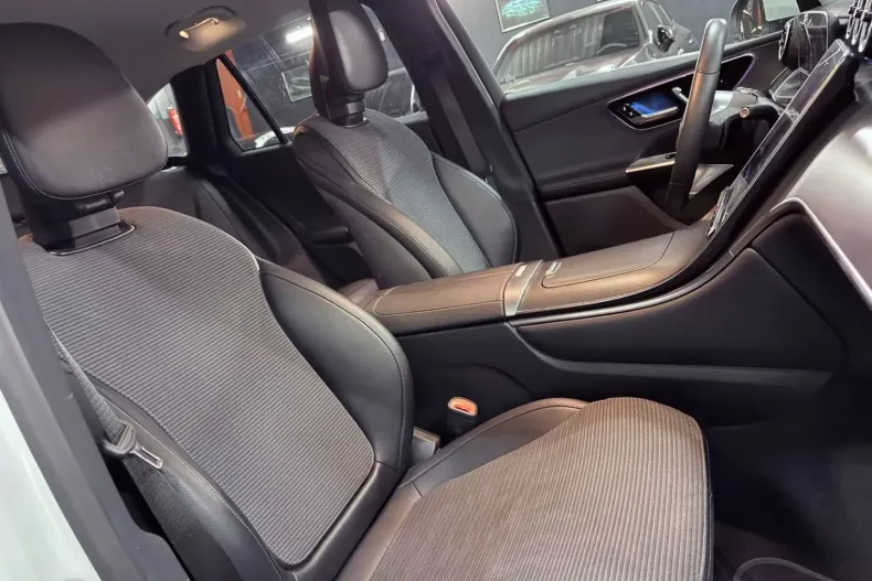 Mercedes-Benz GLC 300 din 2023 cu 42.000 km - oferta MER105824 - foto 18