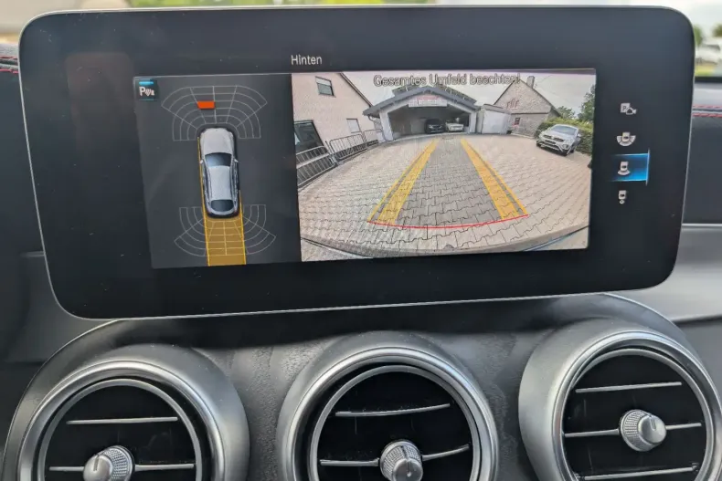 Mercedes-Benz GLC 200 din 2023 cu 70.503 km - oferta MER105830 - foto 12