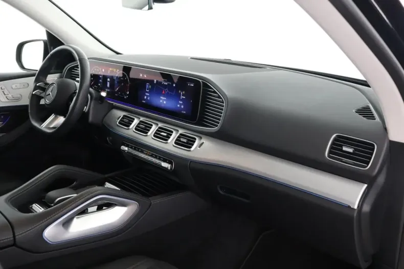 Mercedes-Benz GLE 300 din 2024 cu 14.500 km - oferta MER105834 - foto 10