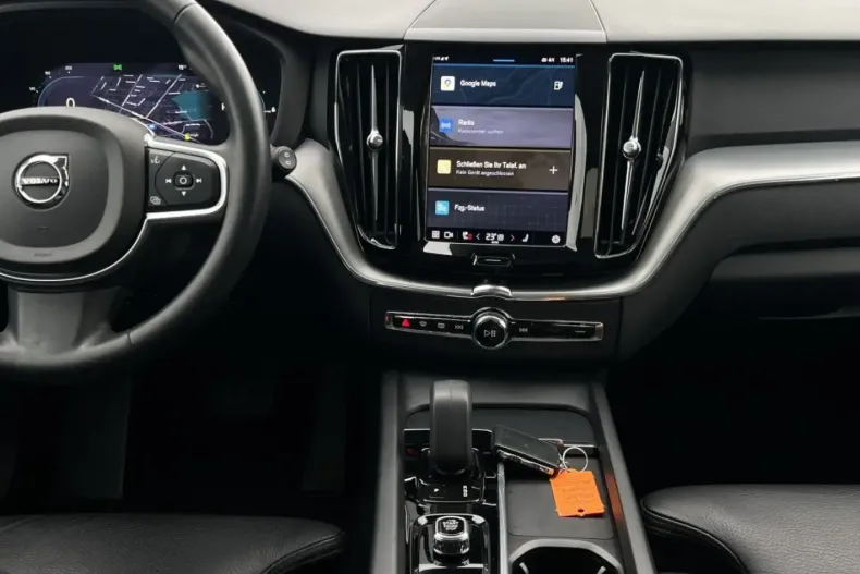 Volvo XC60 din 2022 cu 26.945 km - oferta VOL105855 - foto 11