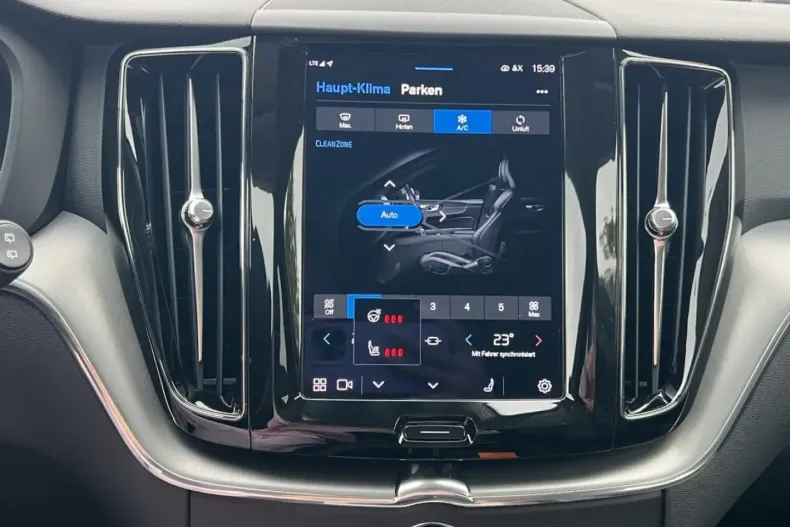 Volvo XC60 din 2022 cu 26.945 km - oferta VOL105855 - foto 17