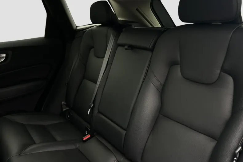 Volvo XC60 din 2022 cu 26.945 km - oferta VOL105855 - foto 18