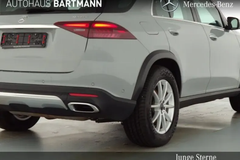 Mercedes-Benz GLE 400 din 2023 cu 23.441 km - oferta MER105858 - foto 4