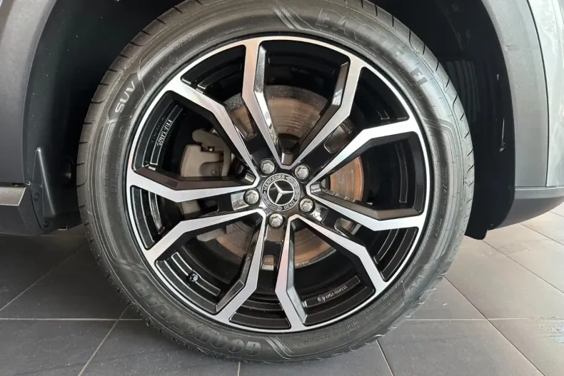 Mercedes-Benz GLE 300 din 2023 cu 54.800 km - oferta MER105859 - foto 2