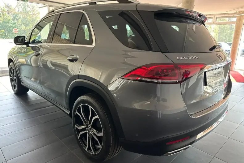 Mercedes-Benz GLE 300 din 2023 cu 54.800 km - oferta MER105859 - foto 7