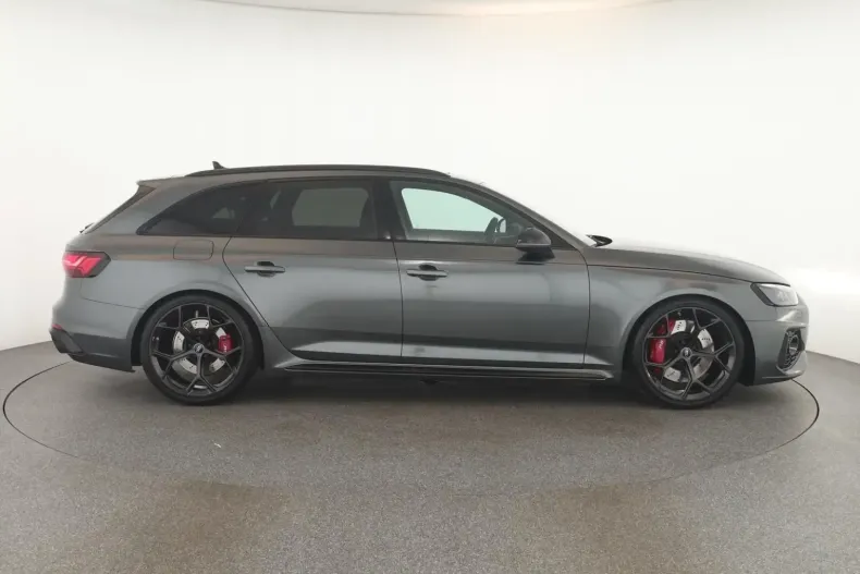 Audi RS4 din 2024 cu 6.400 km - oferta AUD105870 - foto 3