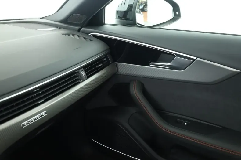 Audi RS4 din 2024 cu 6.400 km - oferta AUD105870 - foto 16