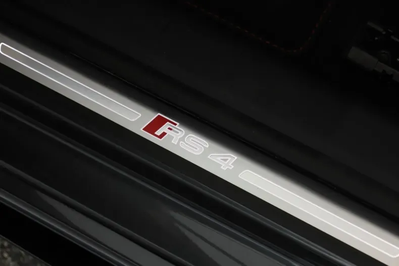 Audi RS4 din 2024 cu 6.400 km - oferta AUD105870 - foto 19