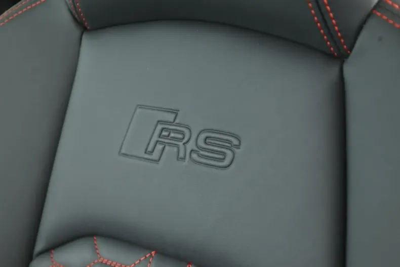 Audi RS4 din 2024 cu 6.400 km - oferta AUD105870 - foto 20