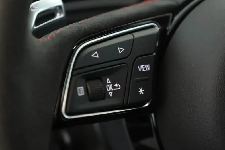 Audi RS4 din 2024 cu 6.400 km - oferta AUD105870 - foto 22