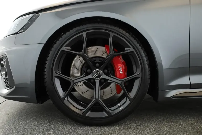 Audi RS4 din 2024 cu 6.400 km - oferta AUD105870 - foto 23