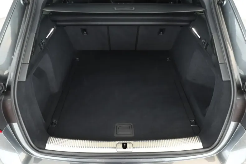 Audi RS4 din 2024 cu 6.400 km - oferta AUD105870 - foto 25