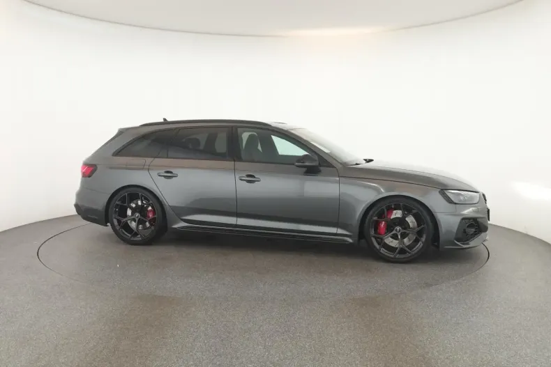Audi RS4 din 2024 cu 6.400 km - oferta AUD105870 - foto 28