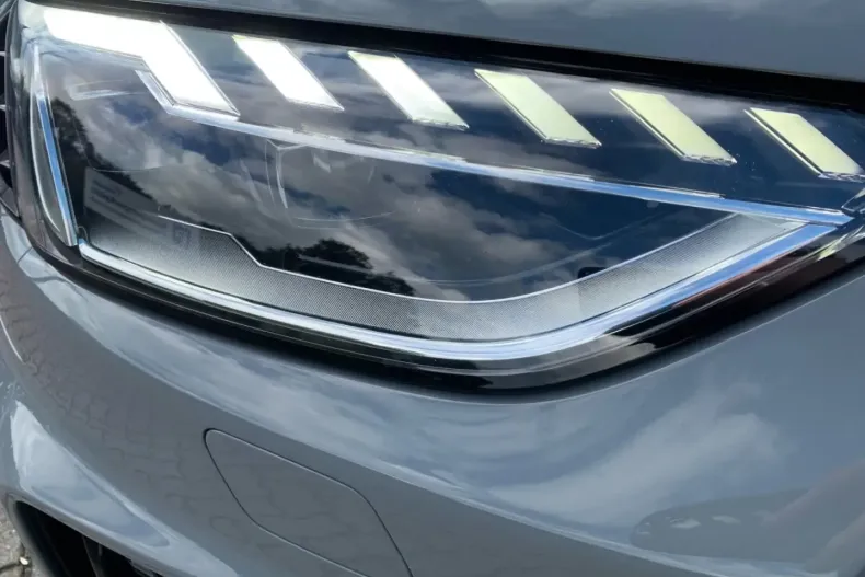 Audi RS4 din 2023 cu 25.036 km - oferta AUD105871 - foto 3