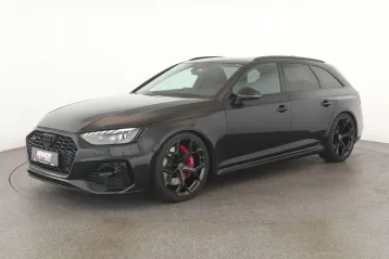 Audi RS4 din 2024 - oferta AUD105874