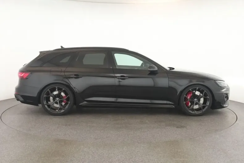 Audi RS4 din 2024 cu 6.000 km - oferta AUD105874 - foto 3