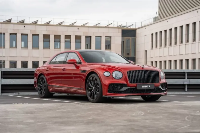 Bentley Flying Spur din 2021 cu 35.617 km - oferta BEN105892 - foto 1