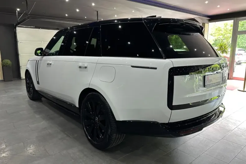 Land Rover Range Rover din 2023 cu 31.000 km - oferta LAN105893 - foto 4
