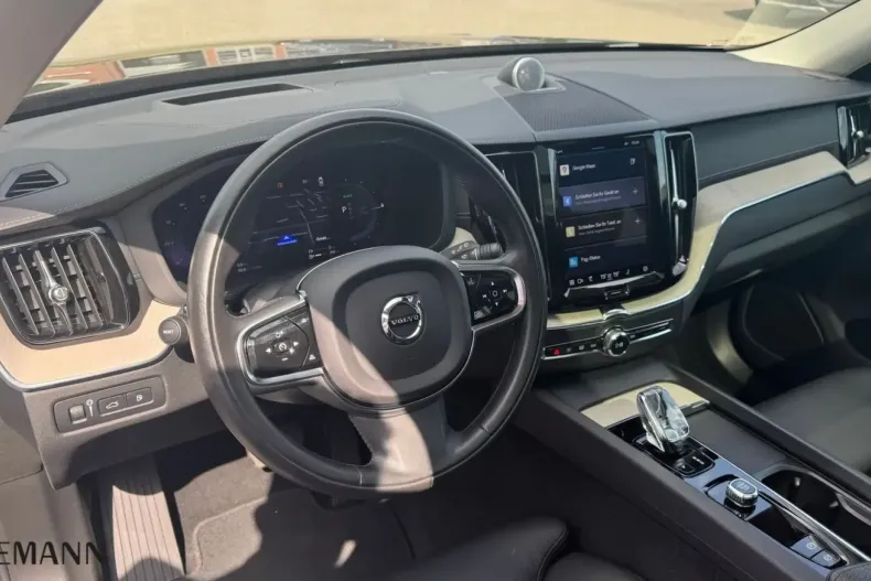 Volvo XC60 din 2022 cu 74.500 km - oferta VOL105895 - foto 7