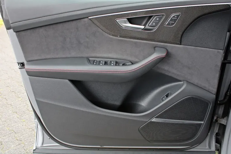 Audi Q8 din 2023 cu 89.390 km - oferta AUD105897 - foto 6