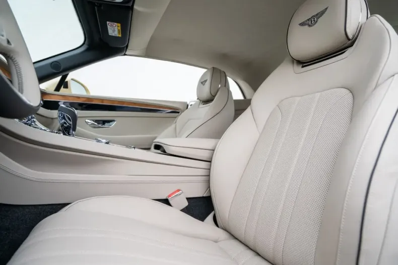 Bentley Continental GTC din 2024 cu 19.997 km - oferta BEN105899 - foto 7