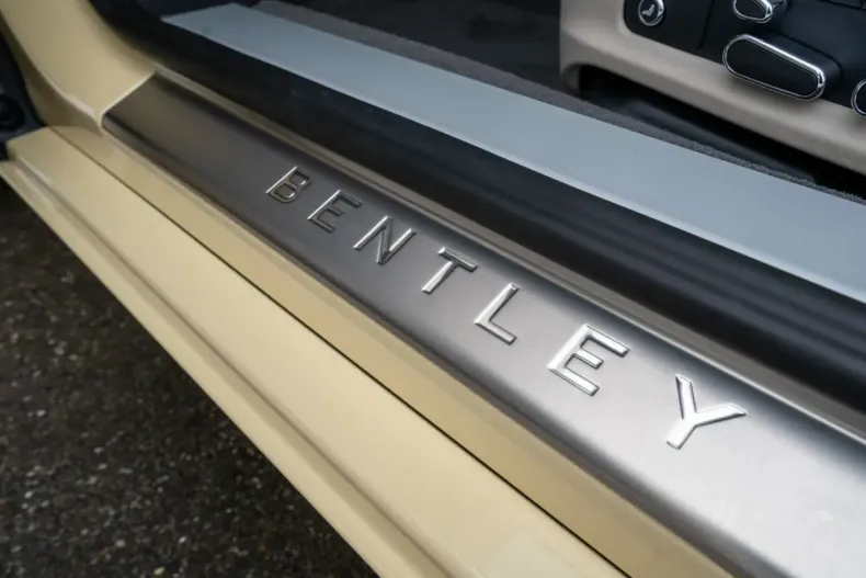 Bentley Continental GTC din 2024 cu 19.997 km - oferta BEN105899 - foto 29