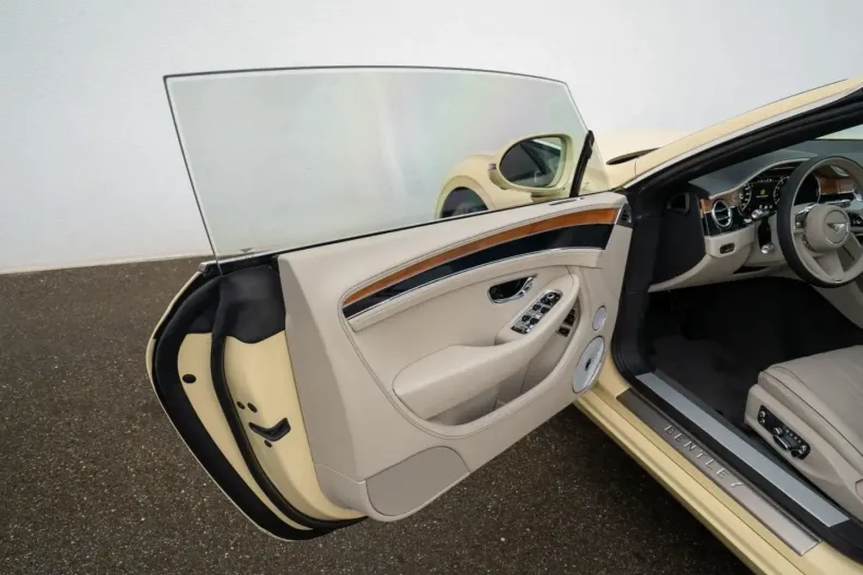 Bentley Continental GTC din 2024 cu 19.997 km - oferta BEN105899 - foto 30