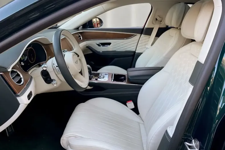 Bentley Flying Spur din 2023 cu 15.198 km - oferta BEN105906 - foto 9