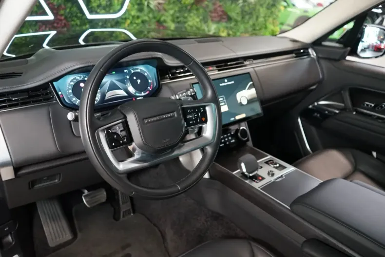 Land Rover Range Rover din 2023 cu 30.121 km - oferta LAN105908 - foto 13