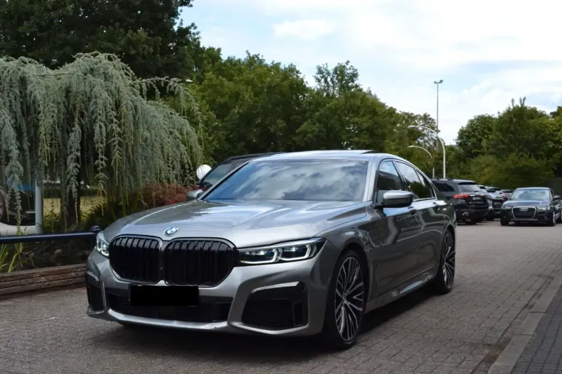 BMW 745 din 2020 cu 69.985 km - oferta BMW105926 - foto 1