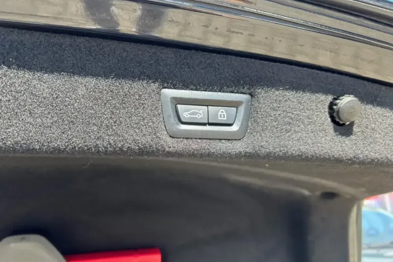 BMW 730 din 2021 cu 43.223 km - oferta BMW105932 - foto 2