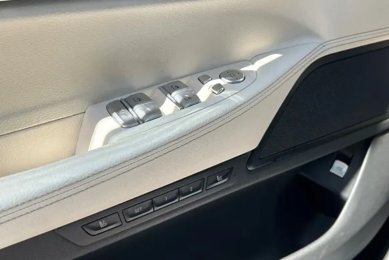 BMW 730 din 2021 cu 43.223 km - oferta BMW105932 - foto 4