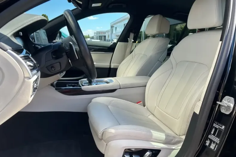 BMW 730 din 2021 cu 43.223 km - oferta BMW105932 - foto 7