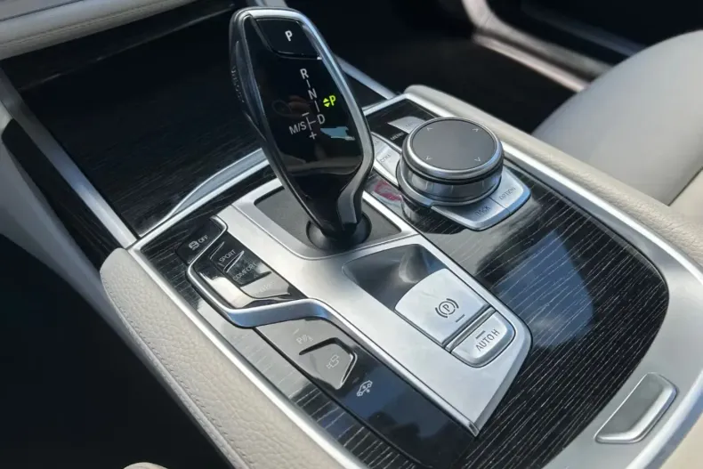 BMW 730 din 2021 cu 43.223 km - oferta BMW105932 - foto 9