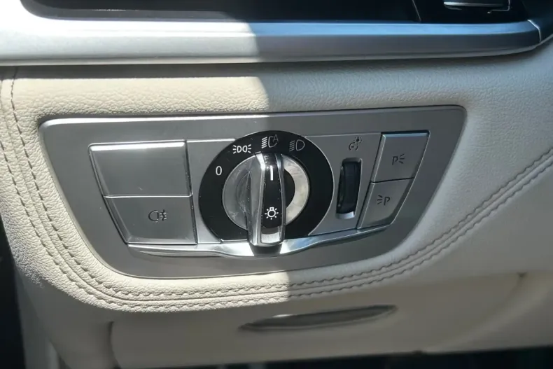 BMW 730 din 2021 cu 43.223 km - oferta BMW105932 - foto 12