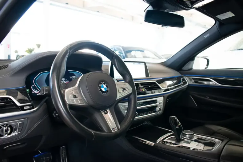 BMW 745 din 2020 cu 76.250 km - oferta BMW105934 - foto 4