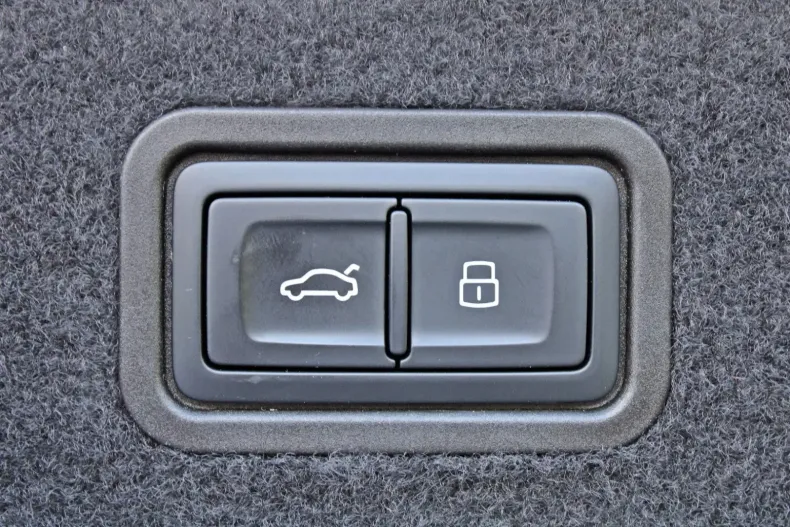 Audi A8 din 2024 cu 41.998 km - oferta AUD105937 - foto 27