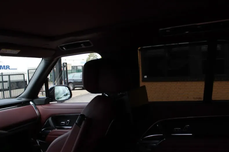 Land Rover Range Rover din 2025 cu 9.500 km - oferta LAN105939 - foto 17