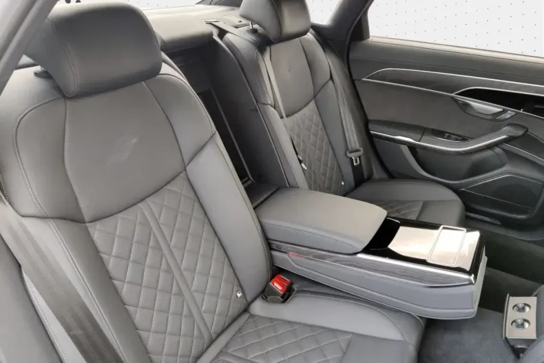 Audi A8 din 2025 cu 27.100 km - oferta AUD105940 - foto 15