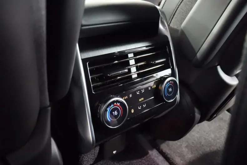 Land Rover Range Rover din 2024 cu 48.500 km - oferta LAN105945 - foto 27