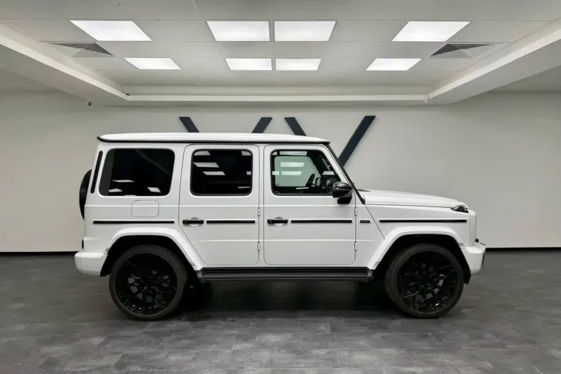 Mercedes-Benz G 450 din 2024 cu 33.000 km - oferta MER105948 - foto 3