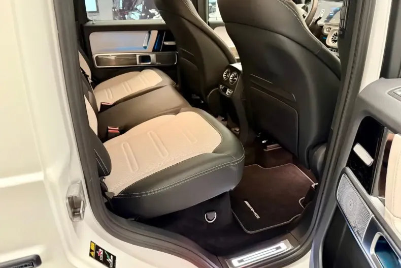 Mercedes-Benz G 450 din 2024 cu 33.000 km - oferta MER105948 - foto 11