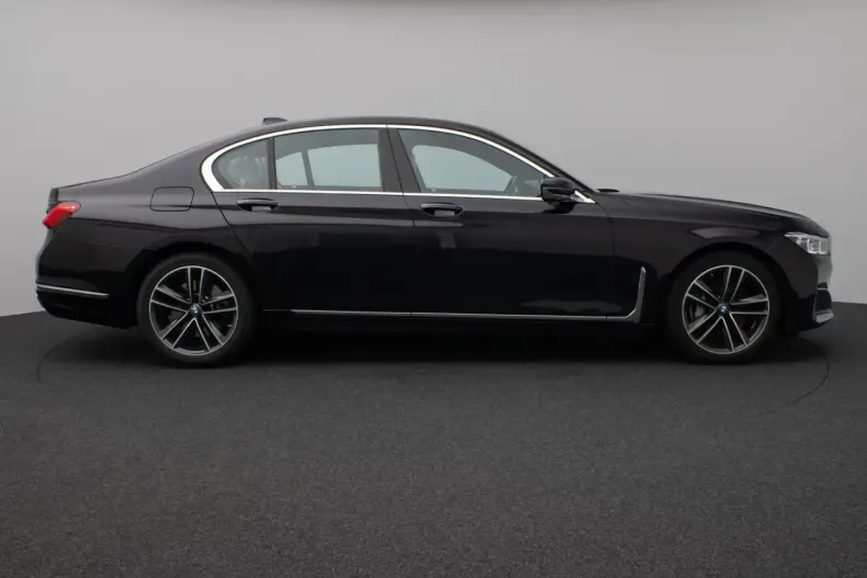 BMW 730 din 2022 cu 80.424 km - oferta BMW105952 - foto 2
