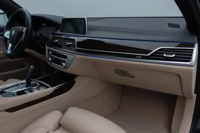 BMW 730 din 2022 cu 80.424 km - oferta BMW105952 - foto 7